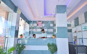 Hotel Radha Palace & Restaurant